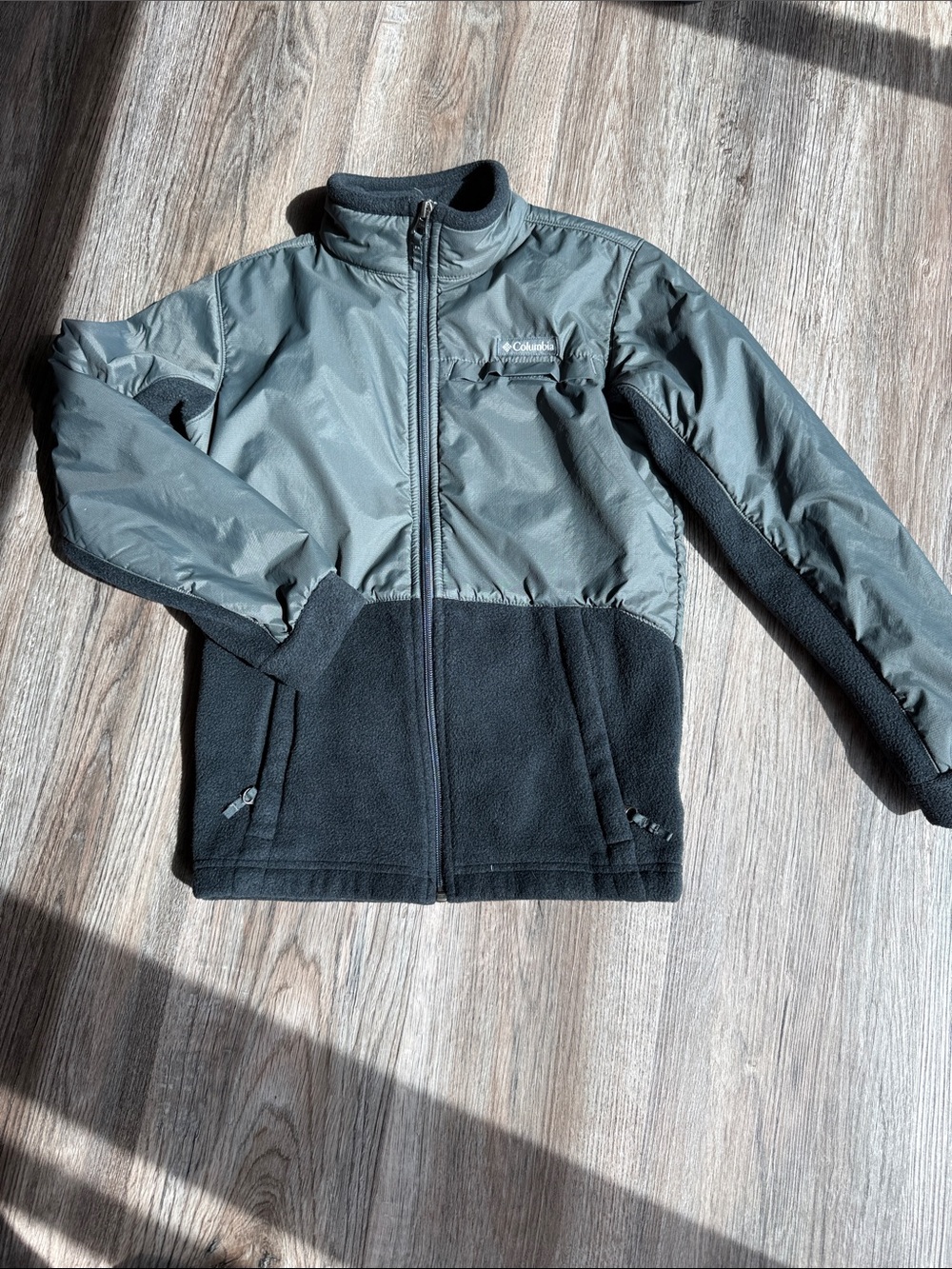 Columbia Gray and Black Insulated Fleece Hybrid Jacket